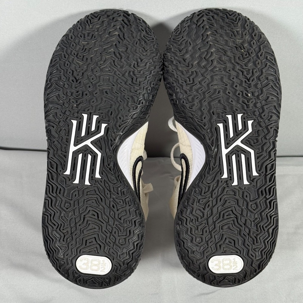 NIKE KYRIE LOW 4TB WHITE BLACK SZ 6 MENS 7.5 Women DA7803-100‎ - Picture 9 of 9